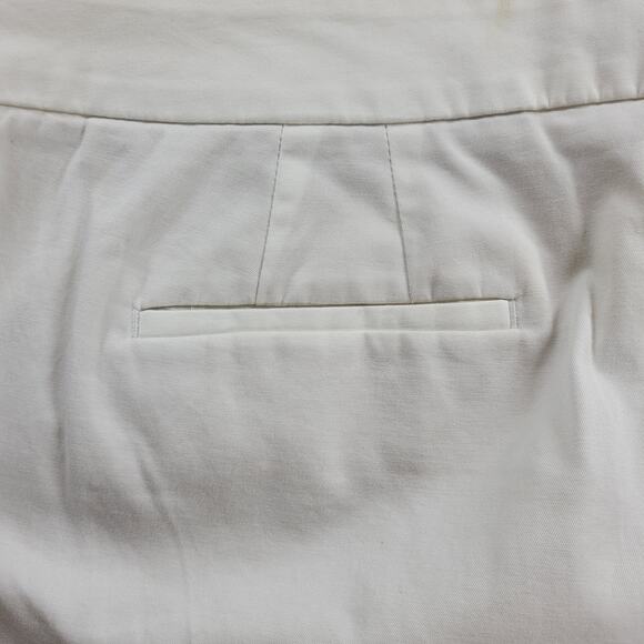 Talbots Womens Cropped Pants 12 White Wide Leg Capri Gold Button Pockets Stretch - Picture 8 of 12